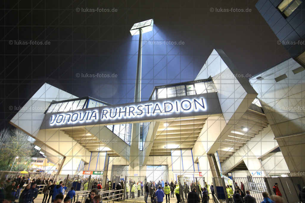 2016-11-20 VfL-Stadion-bei-Nacht Foto Jens Lukas (1) | Luftbilder Castrop-Rauxel und Fotos vom VfL Bochum kaufen im Webshop der Bilder von Jens Lukas: lukas-fotos - Realisiert mit Pictrs.com