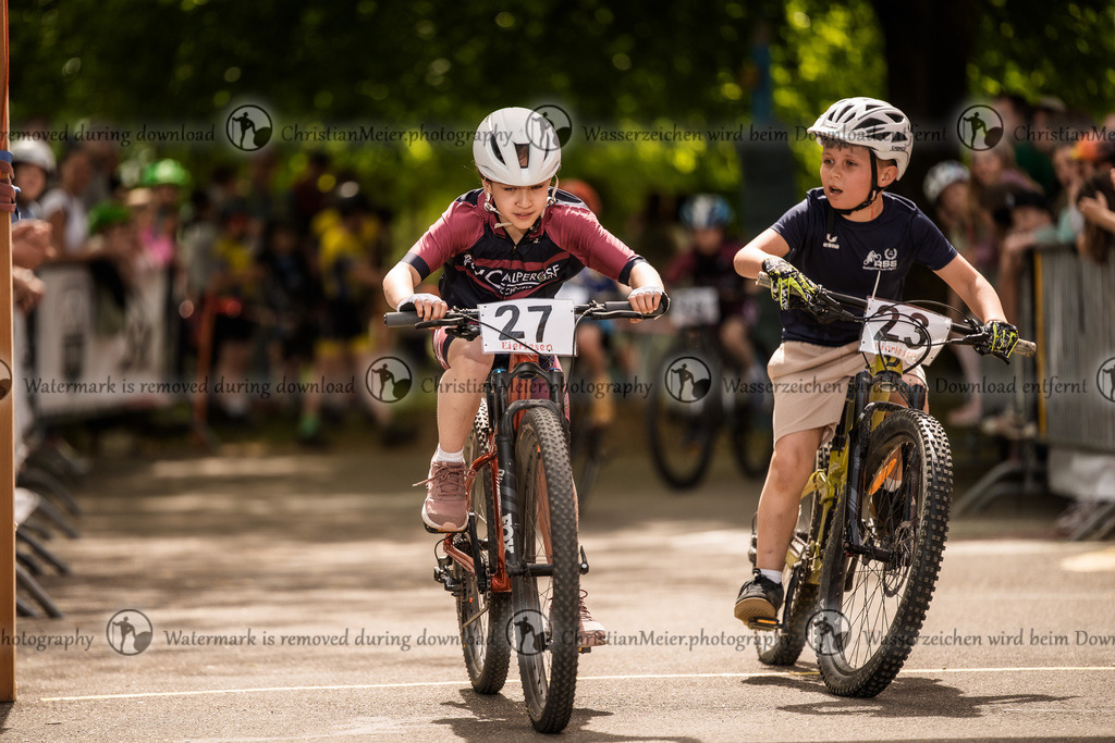 Eierlesen 2026 | Sie wurden bei einem Event oder Sportanlass fotografiert? Hier finden sie ihre Bilder! - Realisiert mit Pictrs.com