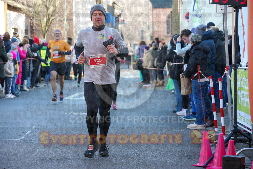 241201_1229_EX1_2346 | Sportfotografie im Rhein-Sieg Kreis, Köln, Bonn, NRW, Rheinland Pfalz, Hessen, etc. Unser Tätigkeitsfeld umfasst den Laufsport vom Volkslauf über den Marathon, Duathlon, Triathon bis zum Ultralauf wie Kölnpfad Ultra oder Schindertrail.