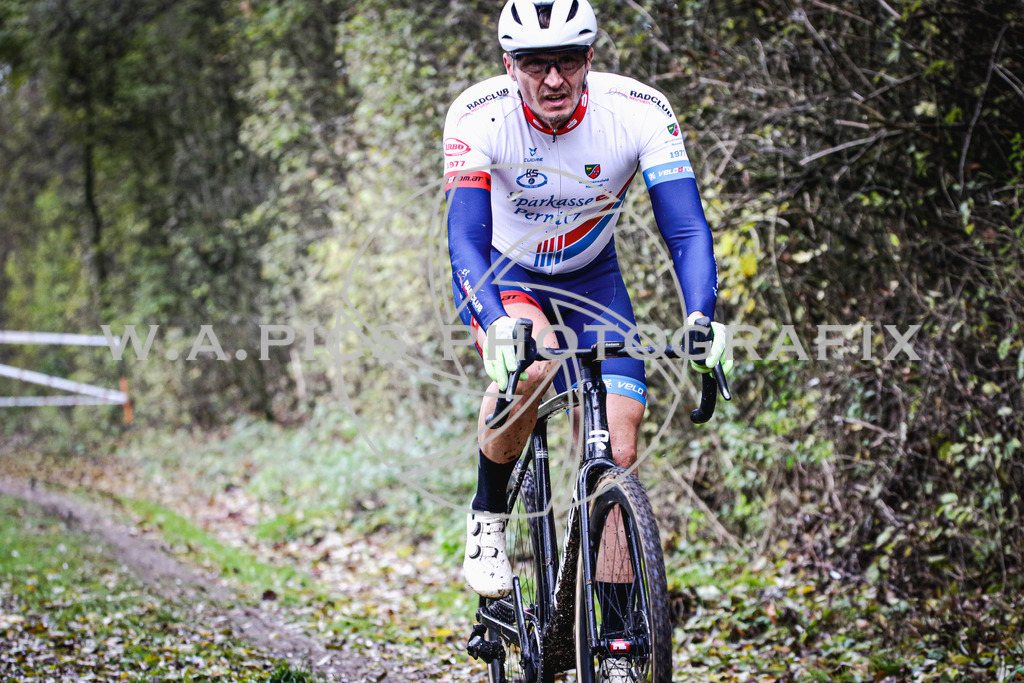 ..... | AUSTRIA, 24.11.24, 3.Radquerfeldein GP um das Sportzentrum Gunskirchen Image shows: Photo: Wapics / Andreas Willdoner