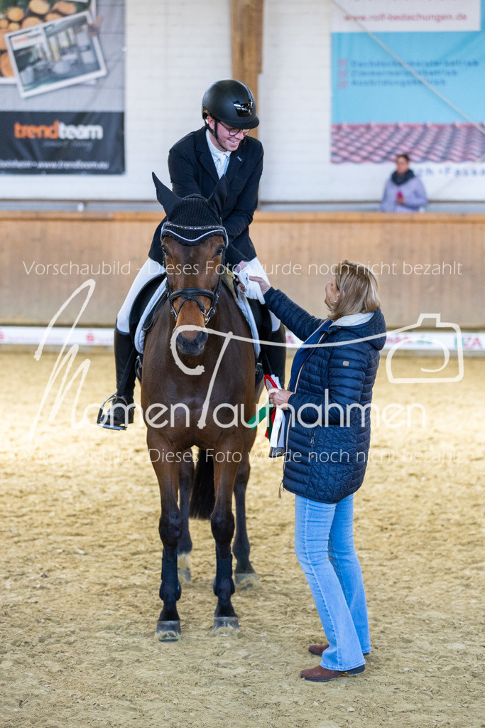 Sth-LPO25-DrR-L-303 | MomenTaufnahmen Pferdesportfotos