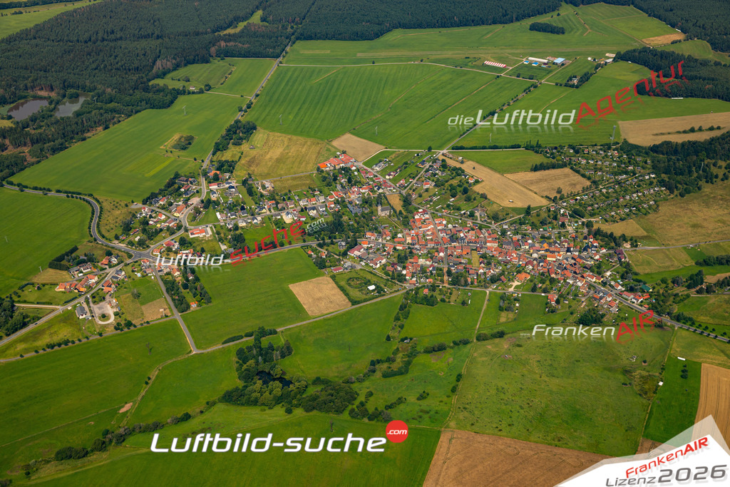 Das Luftbild zeigt : Pennewitz Ilmenau - Die Luftaufnahme wurde 2024 vom UL-Flugzeug aus erstellt ( keine Drohne ) - Hochauflösende Luftaufnahme - Für grossformatige Ausdrucke geeignet. Die Geschenkidee !Mit Lizenz und Bildrechte bestellbar