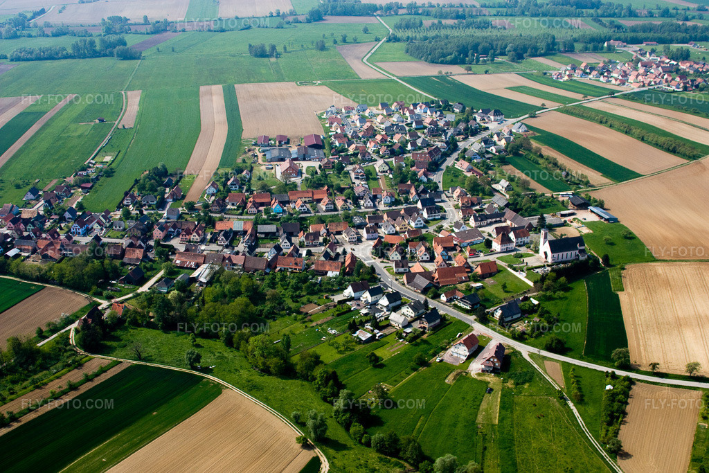 Aerial view: View of the town in Buhl in the state Bas-Rhin, France.Photo: IMG_18099.jpg taken on 05/03/2009 by Werner Riehm/FLY-FOTO.comResolution of the original: 4272 x 2848 px