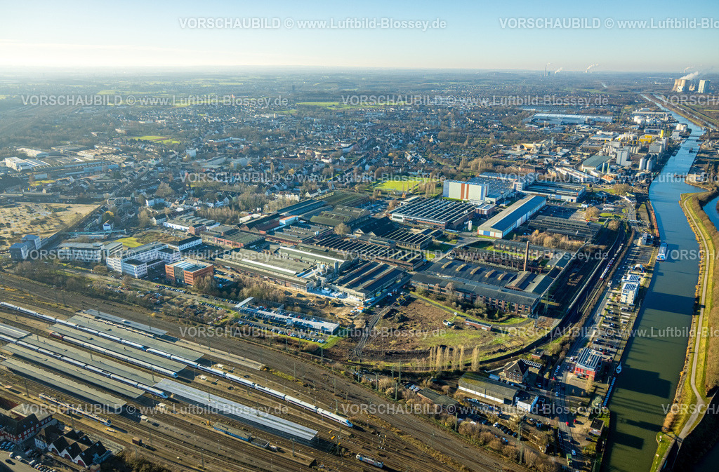 Hamm251202158 | Luftbild, Hafen Hamm am Datteln-Hamm-Kanal mit Blick nach Hamm-Westen, vorne der Hbf Hauptbahnhof, Fernsicht, Mitte, Hamm, Ruhrgebiet, Nordrhein-Westfalen, Deutschland