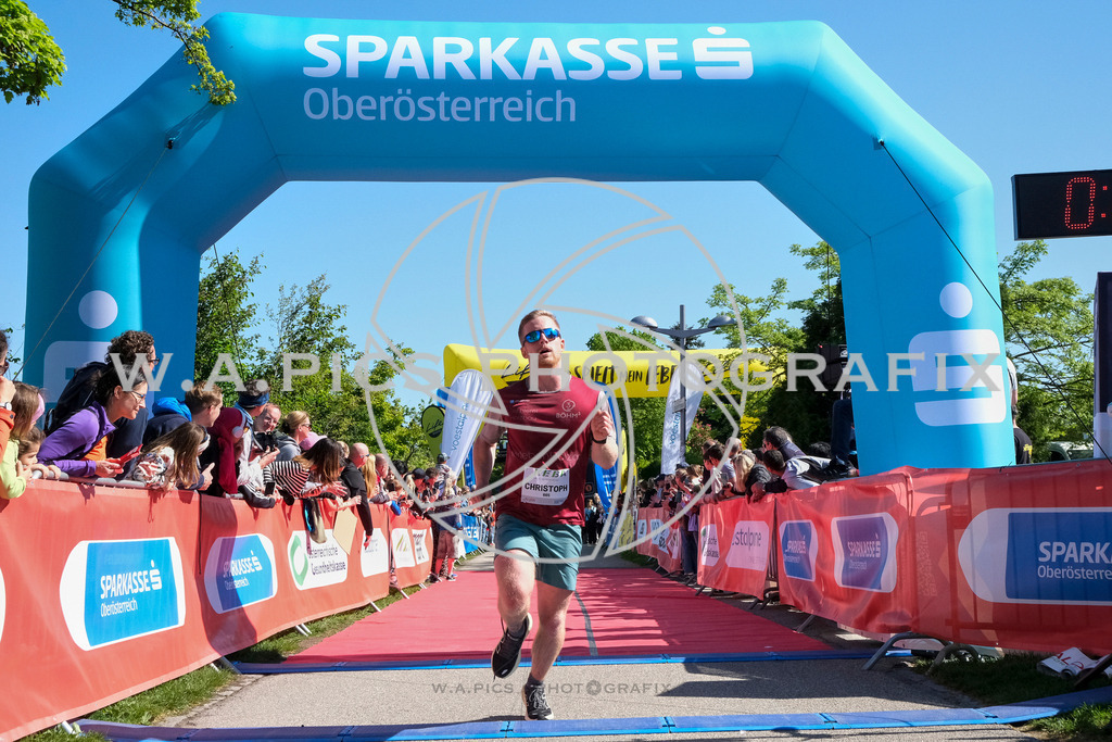 ..... | LINZ,AUSTRIA,27.April 24, Int. 3 Brückenlauf Linz  , Image shows: Photo: WAPICS / Michael ring