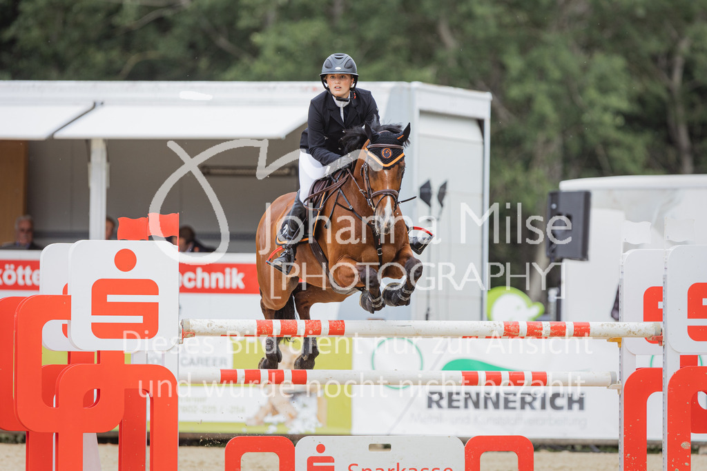 220729_BHO_GT_M2-Spr_1-241 | Deine schönsten Turniermomente als professionelle Fotos! Entdecke hochwertige Pferdesport-Fotografie im Online-Shop. Jetzt Fotos finden & bestellen!