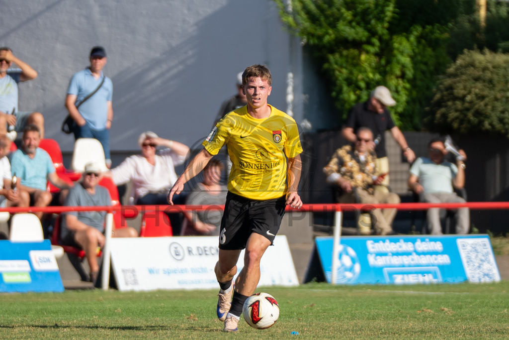 SSV Schwäbisch Hall vs. SG Sonnenhof Großaspach, Fussball, WFV-Pokal, 3. Runde, 11.08.2026 | Christian Mistl (SG Sonnenhof Großaspach, #06),SSV Schwäbisch Hall vs. SG Sonnenhof Großaspach, Fussball, WFV-Pokal, 3. Runde, 11.08.2026