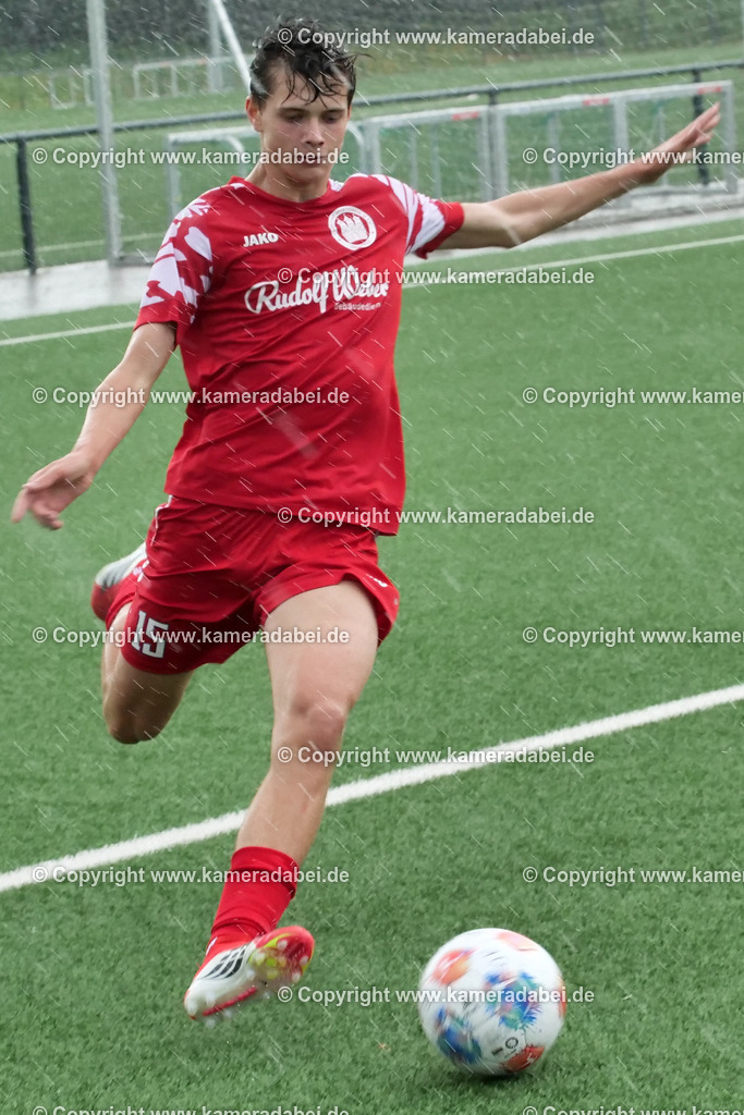 Fußball : C-Junioren : Aufstieg Regionalliga West : SUS 09 Dinslaken - Vfb 03 Hilden am 04.06.2026 in Dinslaken | Fußball : C-Junioren : Aufstieg Regionalliga West : SUS 09 Dinslaken (rotr Trikots)- Vfb 03 Hilden (weiße Trikots) am 04.06.2026 in Dinslaken - Realisiert mit Pictrs.com