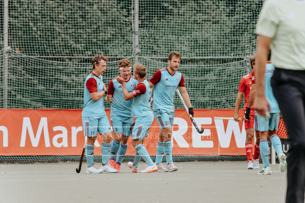 Herren_Bundesliga_02_F_RWK-UHC_21.09.25_Köln (241 von 471) | lanaschraderfotografie - Realisiert mit Pictrs.com