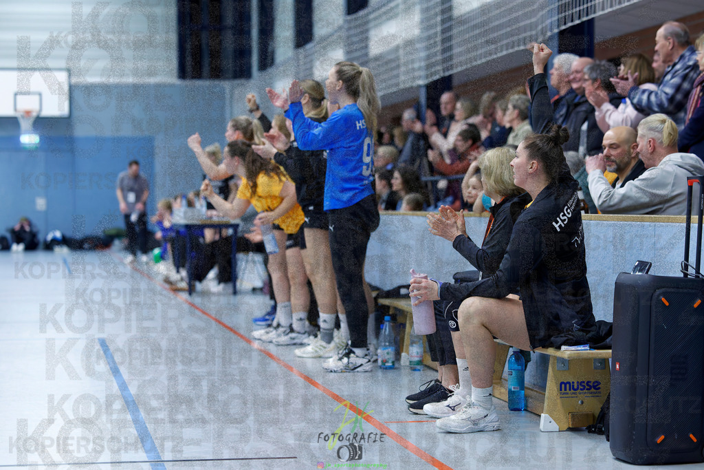 Handball Frauen Oberliga Mitte, HSG Eibelshausen/Ewersbach - HSG Lumdatal | Handball Frauen Oberliga Mitte, HSG Eibelshausen/Ewersbach - HSG Lumdatal am 21.02.2026 in Dietzhölztal-Steinbrücken (Sporthalle am Hammerweiher)Photo © 2026 - Jörg Heinrich - Realisiert mit Pictrs.com