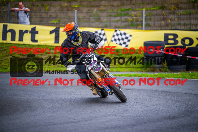 MaZZes_FotoMatrix_230812_1730 | S4