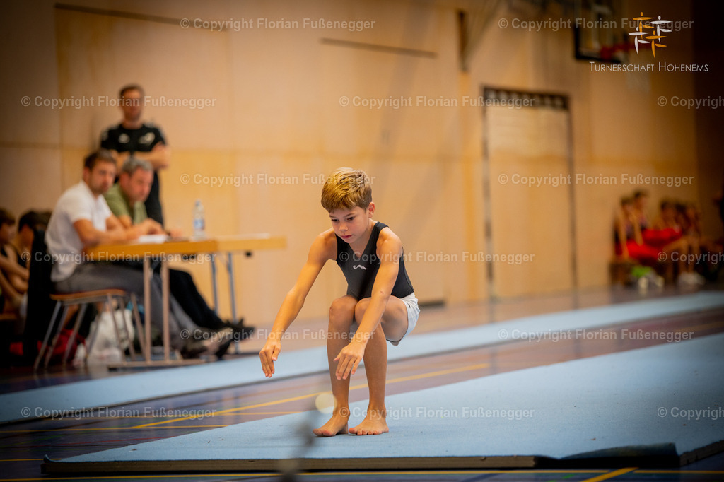 Promo-319 | "Fussifoto.com – Ihr Ansprechpartner für hochwertige Fotografie! Entdecken Sie kreative Bilder und professionelle Dienstleistungen. Kontaktieren Sie uns für Ihre Projekte!"