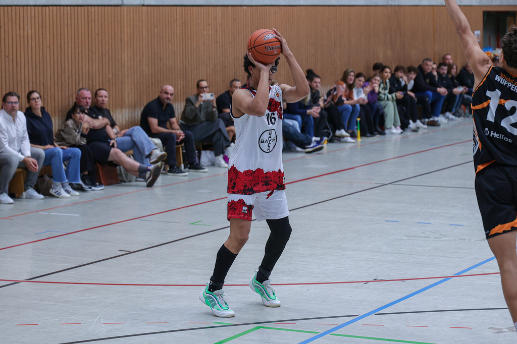 JBBL BAYER GIANTS vs Young Lions Wuppertal-44 | Fotos von Basketballspielen aus dem Raum NRW fotografiert von Gero Mueller-Laschet und Daniel Schaefer - Realisiert mit Pictrs.com