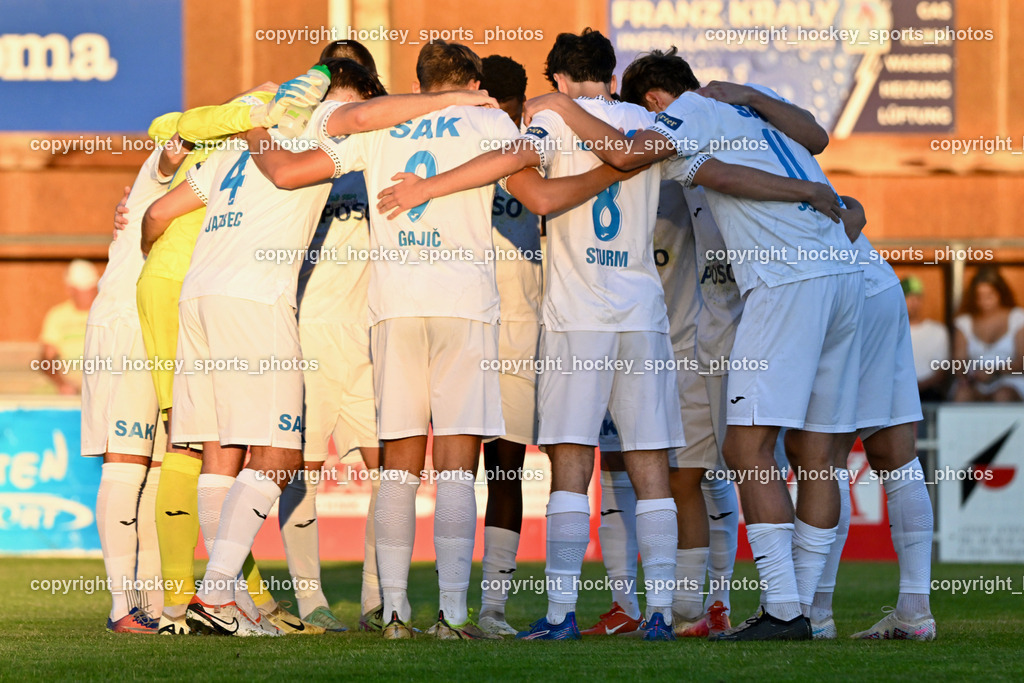 SAK vs. SC St. Veit | SAK Mannschaft, SAK vs. SC St. Veit, SAK vs. SC St. Veit am 19.09.2025 in Klagenfurt (Sportpark Welzenegg), Austria, (Photo by Bernd Stefan)