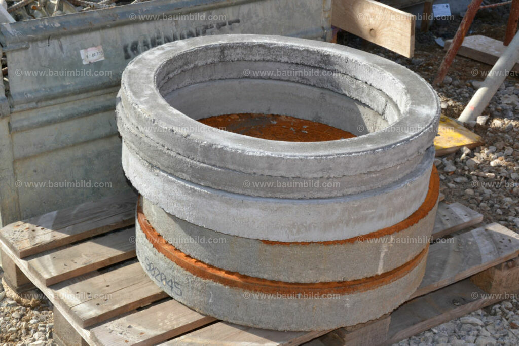 bib-lg03-abwasserkanal-0109 | Nach LV-Leistungsgruppen sortierte Detailfotos über den Bau eines Hauses. Alle Hausbau-Bilder direkt vom Urheber und Autor der Website Haus-Selber-Bauen.com