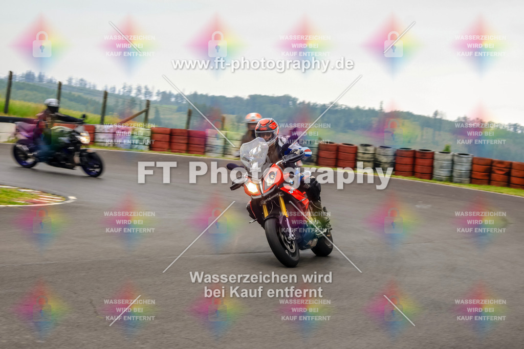 OBK-5459 | Hier findet Ihr Bilder von Touristenfahrten auf der Nürburgring Nordschleife oder von anderen Veranstaltungen die ich besucht habe. Viel Spass beim Durch Schauen 