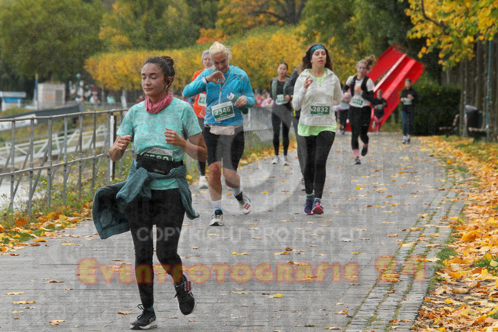 251019_1027_EV4_2810 | Sportfotografie im Rhein-Sieg Kreis, Köln, Bonn, NRW, Rheinland Pfalz, Hessen, etc. Unser Tätigkeitsfeld umfasst den Laufsport vom Volkslauf über den Marathon, Duathlon, Triathon bis zum Ultralauf wie Kölnpfad Ultra oder Schindertrail.
