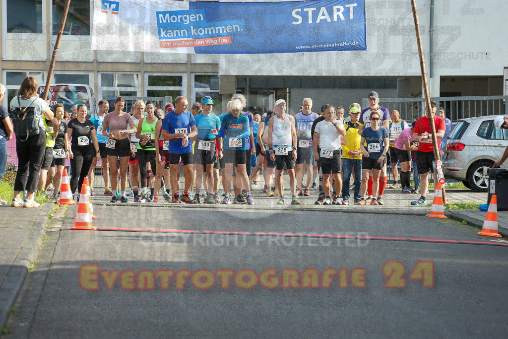 250801_1812_EX1_6492 | Sportfotografie im Rhein-Sieg Kreis, Köln, Bonn, NRW, Rheinland Pfalz, Hessen, etc. Unser Tätigkeitsfeld umfasst den Laufsport vom Volkslauf über den Marathon, Duathlon, Triathon bis zum Ultralauf wie Kölnpfad Ultra oder Schindertrail.