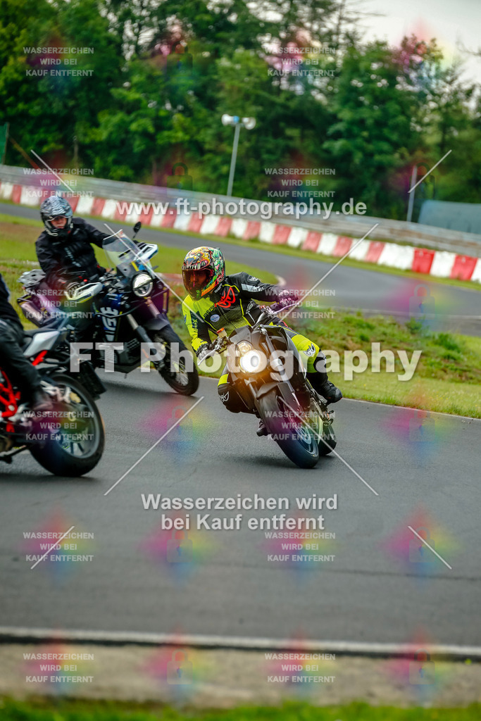 VBK-3950 | Hier findet Ihr Bilder von Touristenfahrten auf der Nürburgring Nordschleife oder von anderen Veranstaltungen die ich besucht habe. Viel Spass beim Durch Schauen 