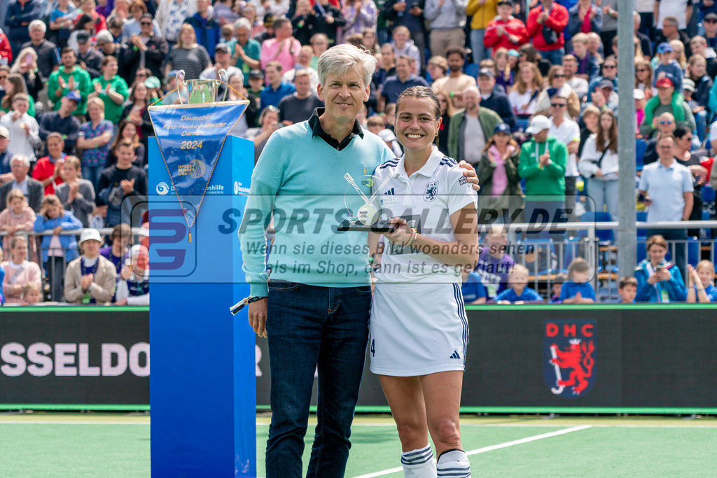 Final4_20240519-1312-0027 | Bonn, Deutschland, 19.05.2024:  in Aktion waehrend des Spiels der Deutsche Feldhockey-Meisterschaften 2024 zwischen Final 4 Damen Finale Düsseldorfer HC - Mannheimer HC im Bonner THV am 19.05.2024 in Bonn, Deutschland. (Foto von Stephan Fehrmann)

Bonn, Germany, 19.05.2024:  in action during the game of Deutsche Feldhockey-Meisterschaften 2024 between Final 4 Damen Finale Düsseldorfer HC - Mannheimer HC in Bonner THV at 19.05.2024 in Bonn, Deutschland. (Foto from Stephan Fehrmann)