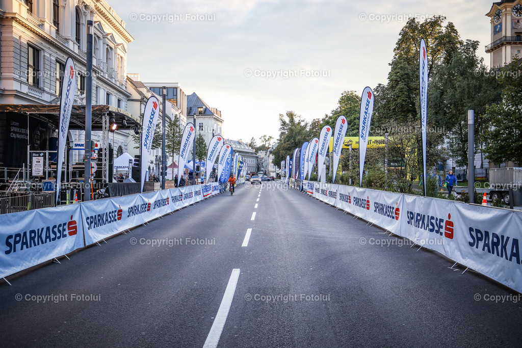 A-BINDER_20220922_0012 | LINZ,  AUSTRIA,22.Sept. 2022 - Night Run, Image shows Night Run.
Photo: Sportmediapics.com/ Manfred Binder