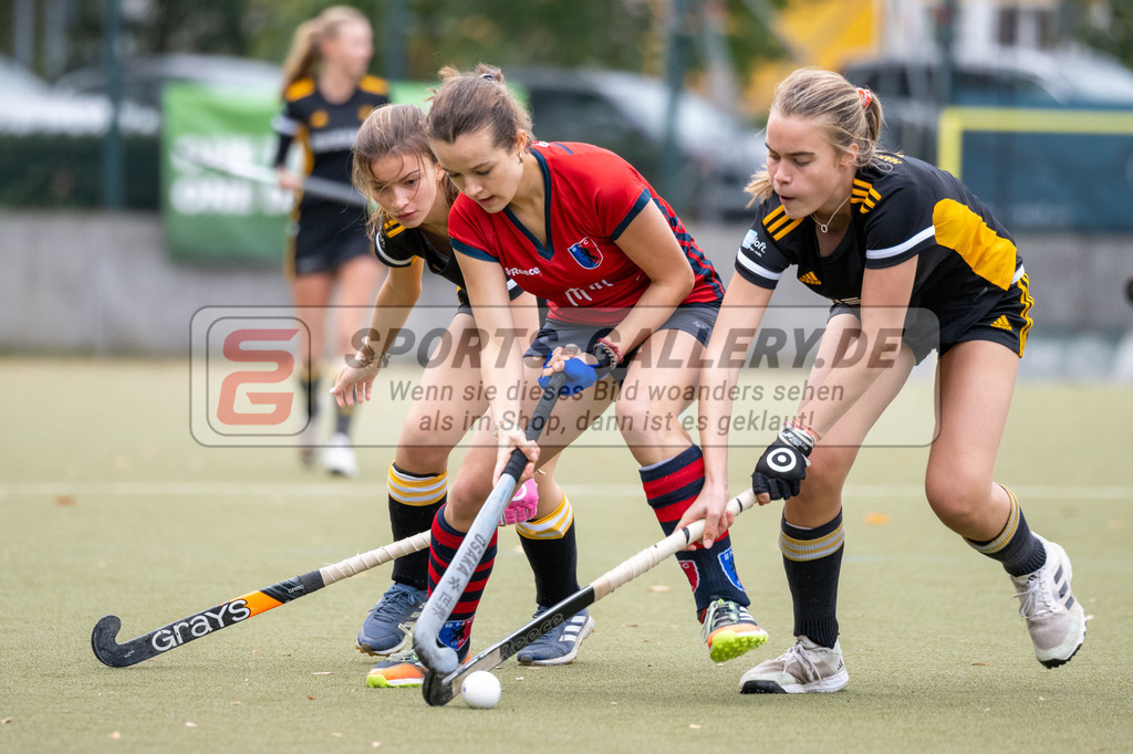 SFE_20231022_0108 | Deutsche Meisterschaft Weibliche U16 Finale Berliner HC - Harvestehuder THC am 22.10.2023 in Köln (Düsseldorfer Hockeyclub 1905 e.V.), Photo: Stephan Fehrmann 2023 (Sports-Gallery)