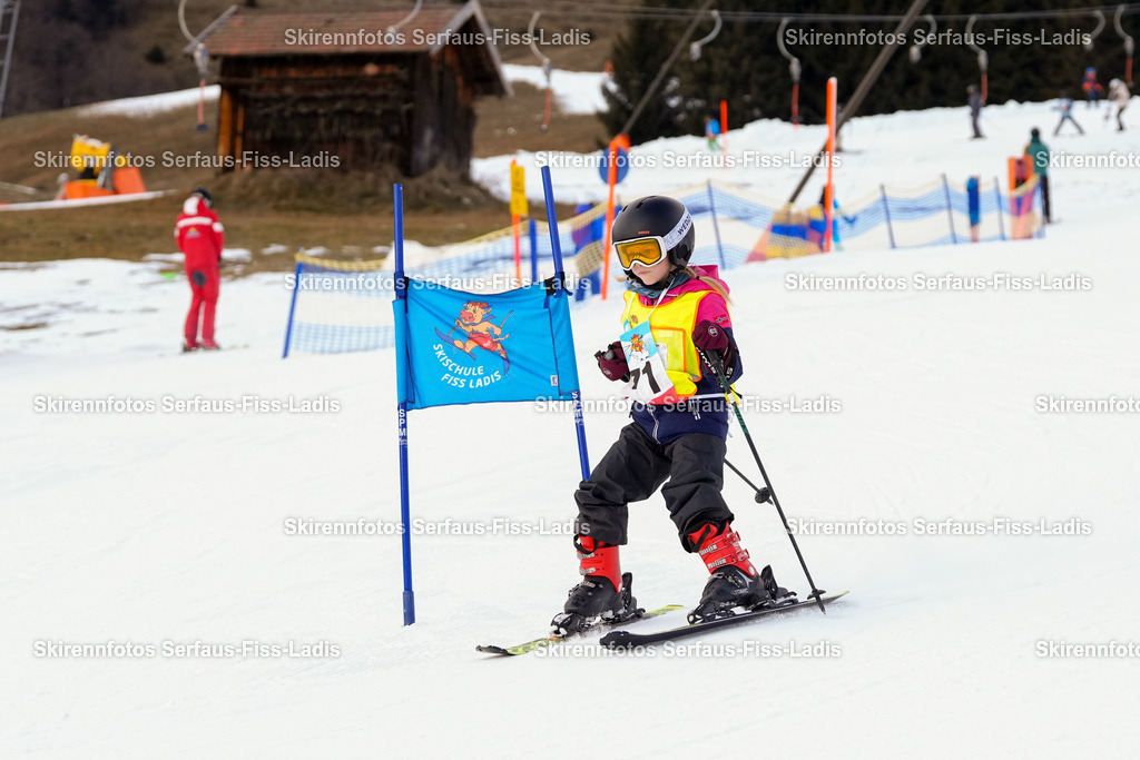 SRF_02.01.2026_0991 | Skirennfotos,Serfaus,Fiss,Ladis,Kinderskirennen,Winter,Tirol,Oberland,skirace,SFL,feelfree,weil wir's genießen,ski,Ski,skifahren,Sonnenplateau, - Realisiert mit Pictrs.com