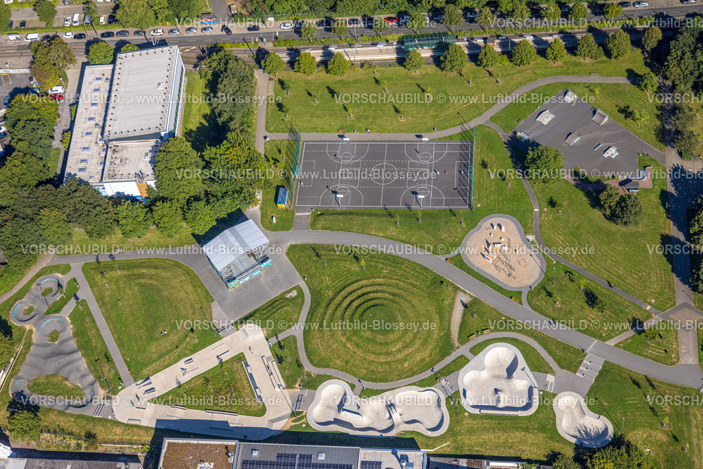 Dortmund240803950 | Pumptrack im Sport- und Freizeitpark (Skatepark Hombruch), Hombruch, Dortmund, Ruhrgebiet, Nordrhein-Westfalen, Deutschland