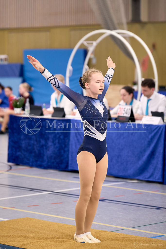 B-DSC01953 | Professionelle Sportfotografie in Hamburg, Schleswig-Holstein und Niedersachsen – spezialisiert auf Rhönrad, Geräteturnen, Leistungsturnen und rhythmische Sportgymnastik. Bundesweite Begleitung von Rhönrad-Events. Jetzt Sport-Fotos - Realisiert mit Pictrs.com