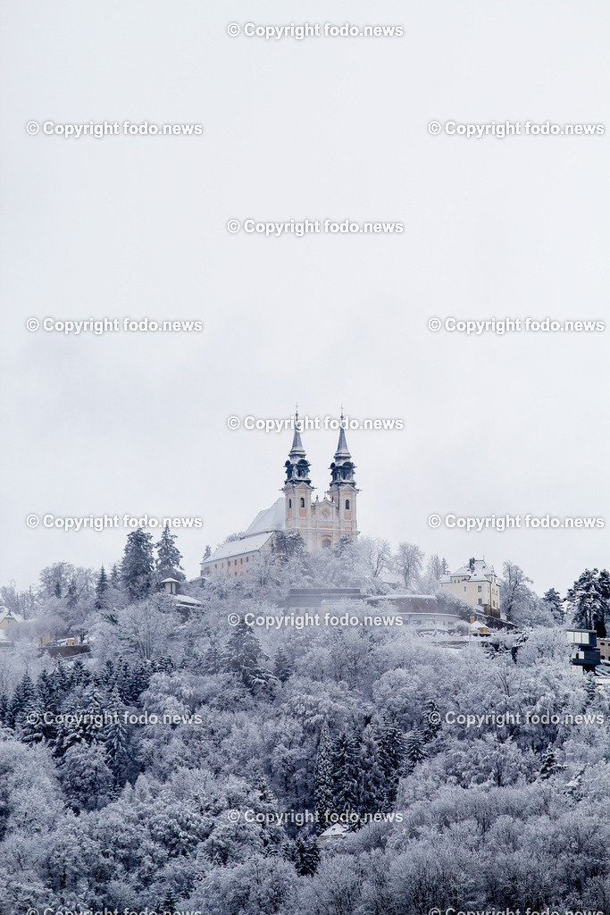 Pöstlingberg_ Pöstlingbergkirche_ Wallfahrtsbasilika_ Wahrzeichen_ Linz_ 02.02.2023-1 | 02.02.2023, Pöstlingberg, AUT, Pöstlingberg, Pöstlingbergkirche, Wallfahrtsbasilika, Wahrzeichen, Linz, im Bild Poestlingbergkirche, Pöstlingbergkirche, Wallfahrtsbasilika, Wahrzeichen, Kirche, Gebäude, Schnee