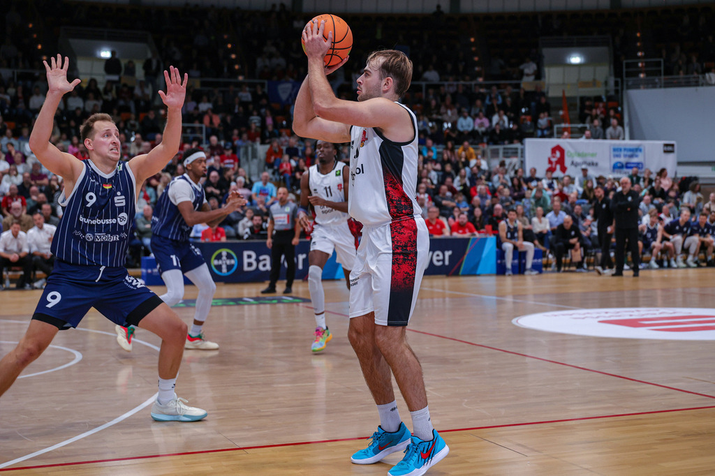 BAYER GIANTS vs VfL Sparkassenstars Bochum-34 | Fotos von Basketballspielen aus dem Raum NRW fotografiert von Gero Mueller-Laschet und Daniel Schaefer - Realisiert mit Pictrs.com