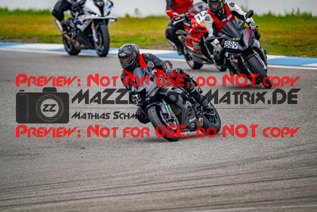 MaZZes_FotoMatrix_240701_6007705_4159 | INST