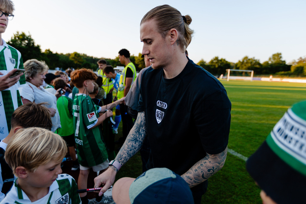 Testspiel, Saison 2026/27: SC Preußen Münster - Kickers Emden | Billerbeck, 10.07.2026: Testspiel, SC Preußen Münster gegen Kickers Emden auf der Anlage des DJK Billerbeck in Billerbeck. Foto: sportfotografie.ms | Markus Paletta - Realisiert mit Pictrs.com