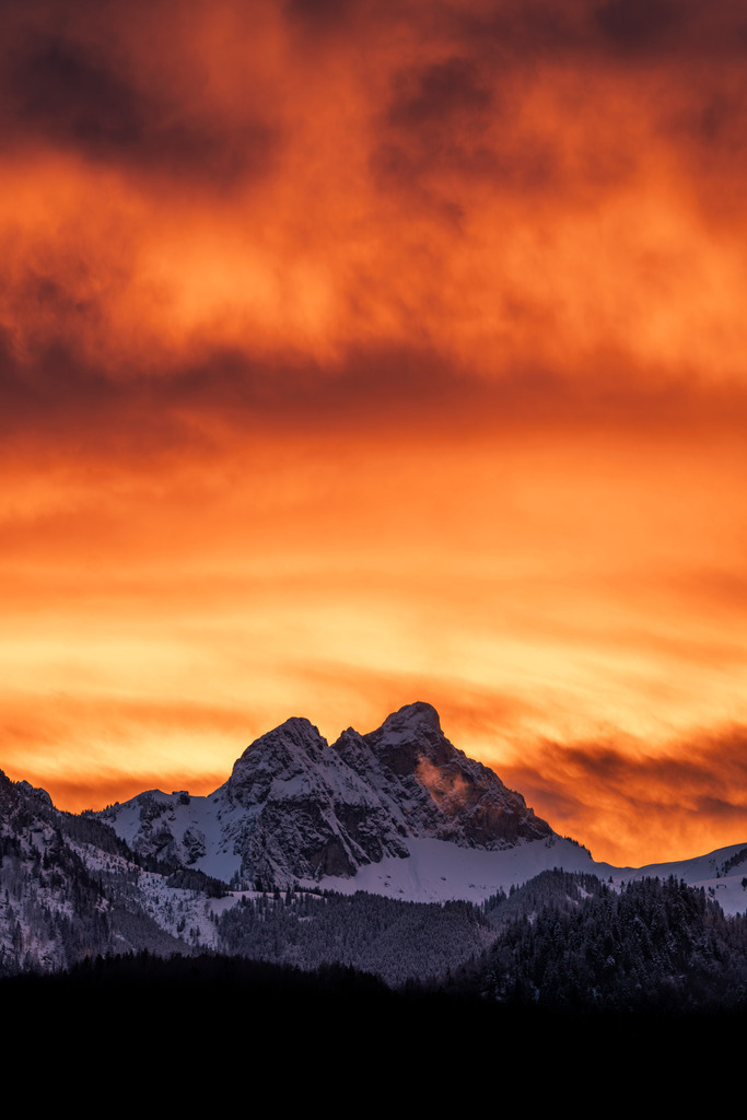 Allgäu Wandbild - Abendrot über dem Aggenstein in Pfronten  | Michael Helmer - Allgäu Bilder auf Leinwand bestellen
