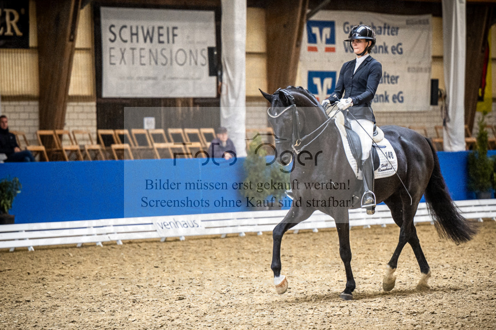 DOS_4247 | Entdecke hochwertige Reitturnierfotos von Foto Oger. Professionell, emotional und authentisch – jetzt Lieblingsmomente im Shop bestellen.Deutschlandweite Turnierfotografie. - Realisiert mit Pictrs.com