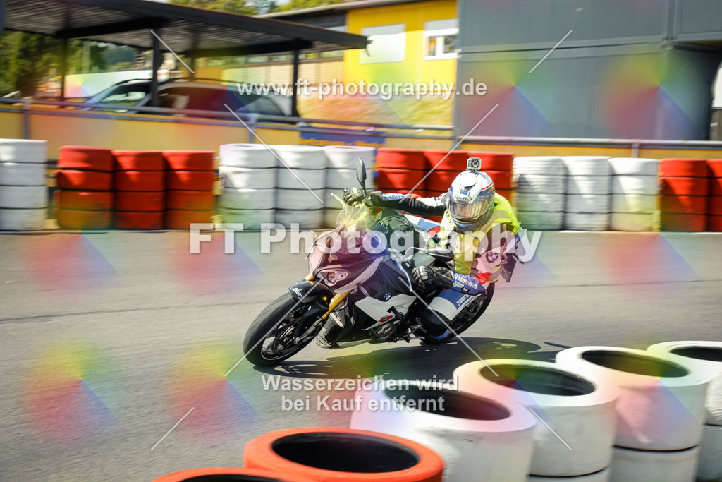 OBK_Mai_Martina_Markus-11099 | Hier findet Ihr Bilder von Touristenfahrten auf der Nürburgring Nordschleife oder von anderen Veranstaltungen die ich besucht habe. Viel Spass beim Durch Schauen 