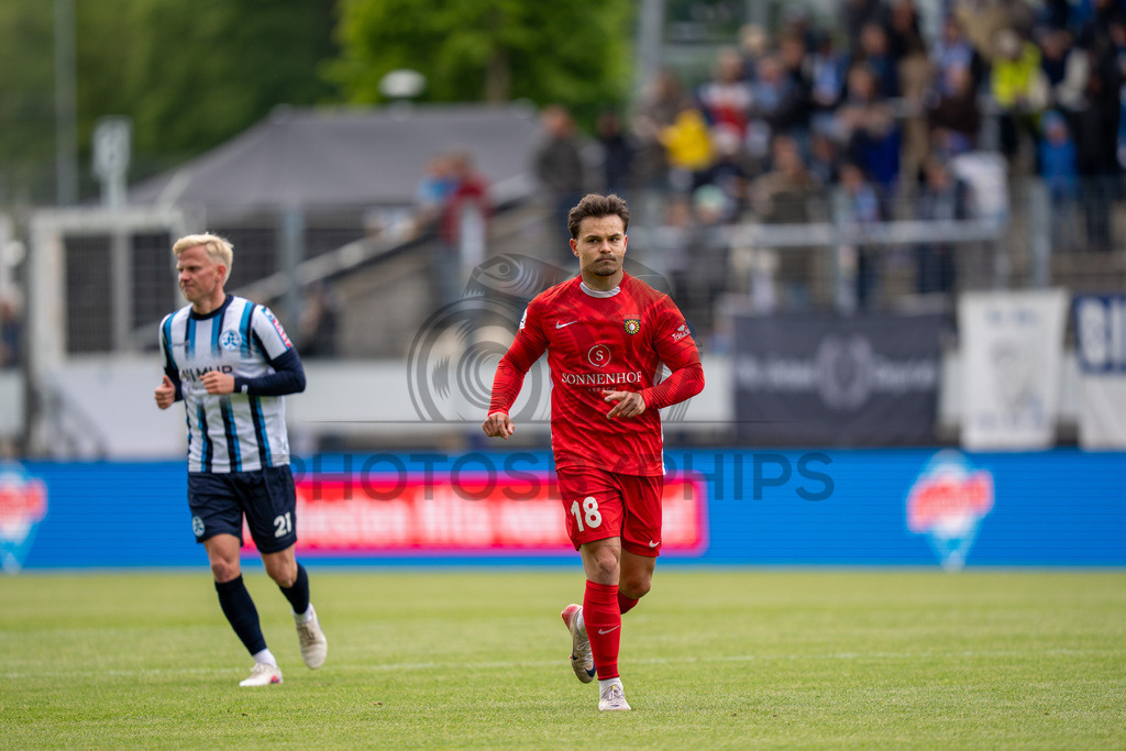 Stuttgarter Kickers vs. SG Sonnenhof Großaspach, Fussball, Regionalliga Suedwest, 34. Spieltag, 16.05.2026 | Niklas Pollex (SG Sonnenhof Großaspach, #18),Stuttgarter Kickers vs. SG Sonnenhof Großaspach, Fussball, Regionalliga Suedwest, 34. Spieltag, 16.05.2026