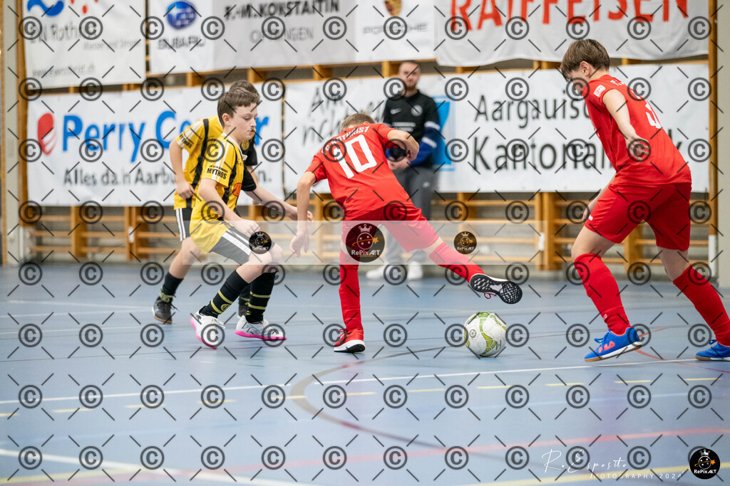 20241130_FCR-Hallenturnier-D-2_019 | Sport und Naturfotografie von Roberto Esposito zeigt echte Momente Bewegung und die Schönheit der Natur. Ausdrucksstarke Bilder schaffen Emotionen.