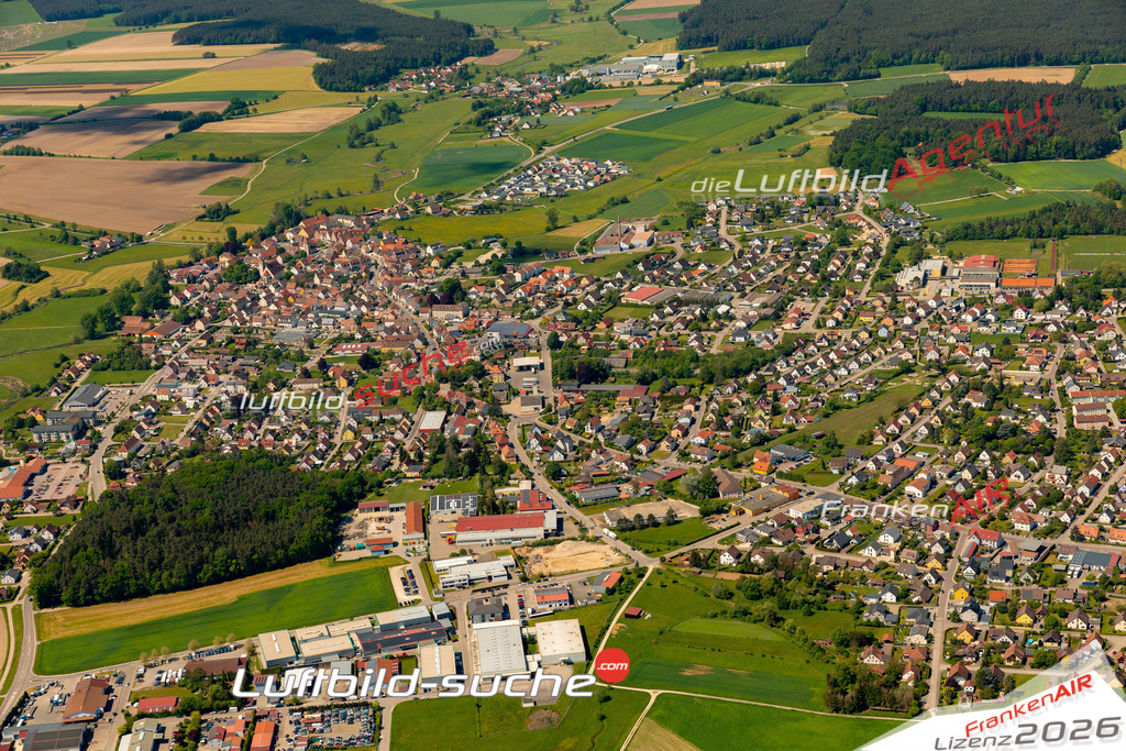 Das Luftbild zeigt :  Bechhofen - Die Luftaufnahme wurde 2024 vom UL-Flugzeug aus erstellt ( keine Drohne ) - Hochauflösende Luftaufnahme - Für grossformatige Ausdrucke geeignet. Die Geschenkidee !Mit Lizenz und Bildrechte bestellbar