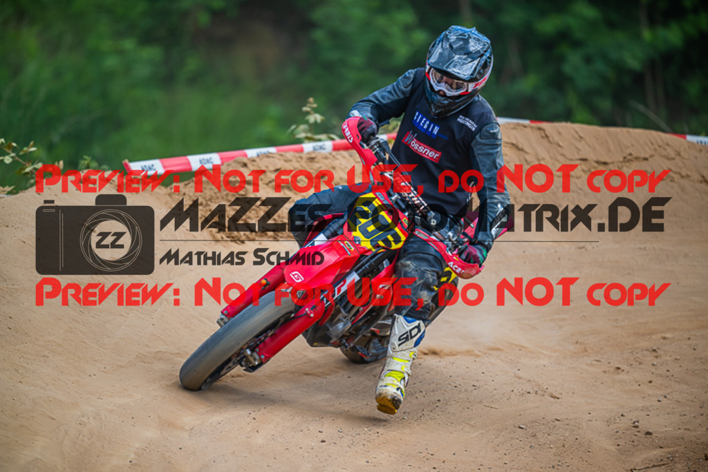 MaZZes_FotoMatrix_220529_7662 | Fotograf Mathias Schmid
Sportfotograf,
Eventfotograf,
Hochzeitsfotograf,
Portraitfotograf