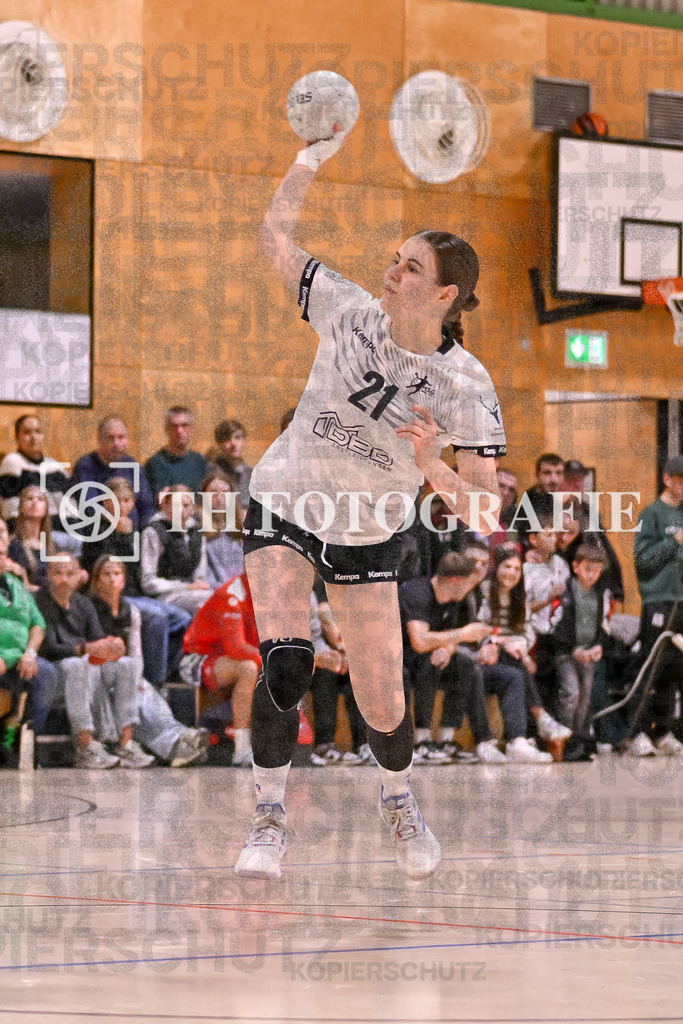 GER, SG Maulburg/Steinen - HSG Dreiland, Frauen-Handball, Oberliga Suedbaden, 3. Spieltag, Saison 2024/2025, 12.10.2024 | Mira Alisssa Ferrro (HSG Dreiland, #27)GER, SG Maulburg/Steinen - HSG Dreiland, Frauen-Handball, Oberliga Suedbaden, 3. Spieltag, Saison 2024/2025, 12.10.2024Foto: TH Fotografie/Thomas Hess