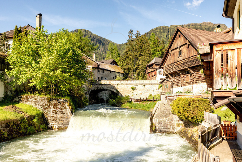 Frühling in Mauterndorf | Ihre Fotografin im Lungau, ihre Fotografin im Mostviertel, Wandbilder Onlineshop, Imagefotos für Ihr Unternehmen,  - Realisiert mit Pictrs.com