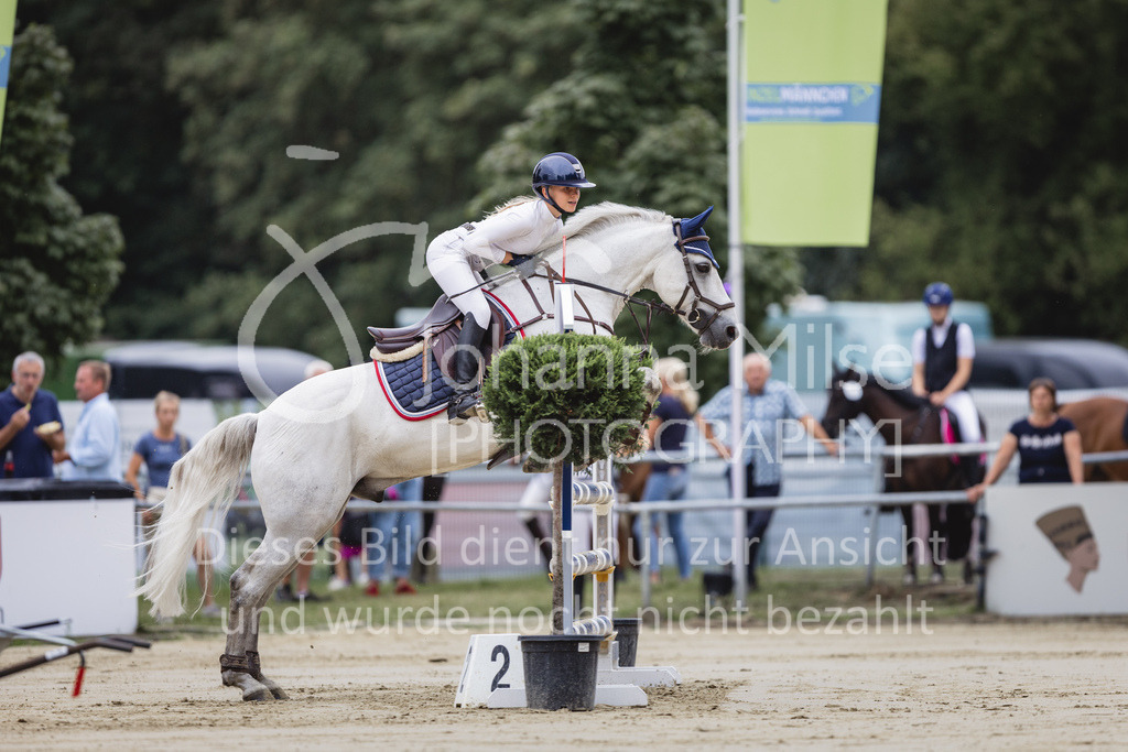 230824_Delbrueck_PonyTrophy-227 | Deine schönsten Turniermomente als professionelle Fotos! Entdecke hochwertige Pferdesport-Fotografie im Online-Shop. Jetzt Fotos finden & bestellen!