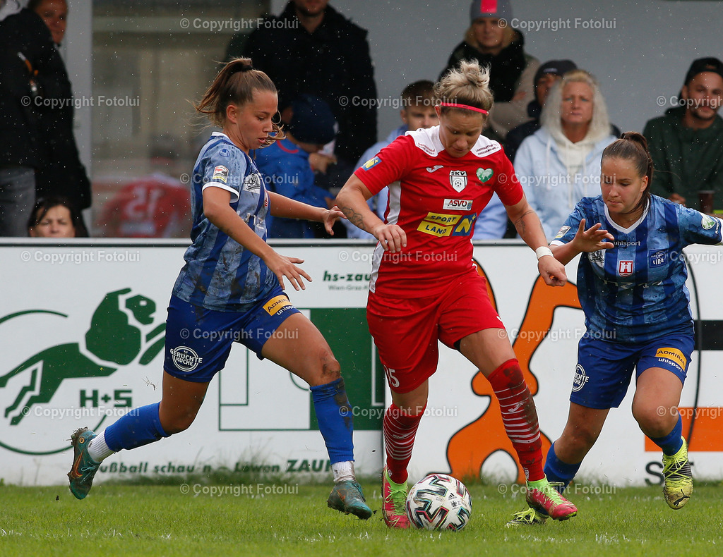 A_LUI_180922_31 | SPORT,FUSSBALL,PLANET PURE FRAUEN BUNDESLIGA SPG UNION KLEINMUENCHEN/BLAU WEISS LINZ—SKV DER POOLBAUER ALTENMARKT 18.09.2022 IM BILD: ALMEDINA SISIC ,EDINA AVDIC (BEIDE KLEINMUENCHEN ) UND IRIS STEKOVICS  (ALTENMARKT) FOTO:FOTOLUI