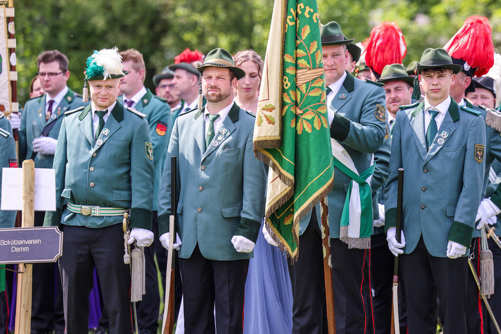 top-top.de 240509-182 | Foto, Video, Fotografie, Videografie, Fotobox, DJ, Discjockey, Musik, Musikbox, Veranstaltung, Photobooth, Amazon, Ebay, Buchtipp, Bestseller, Autor, Verlag, Buch, Wesel, Hamminkeln, NRW, Dinslaken, Rees, Drohne, Hochzeit, Party, Fotobox, Wesel, Fotograf