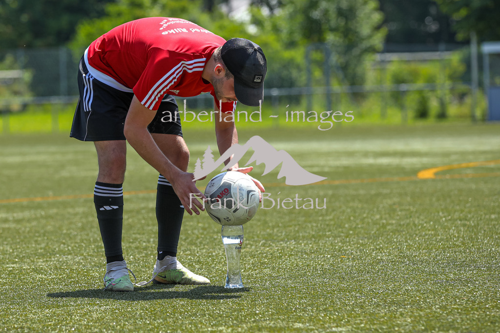 OE7A0070 | vom Weissbierglas auf die Torwand