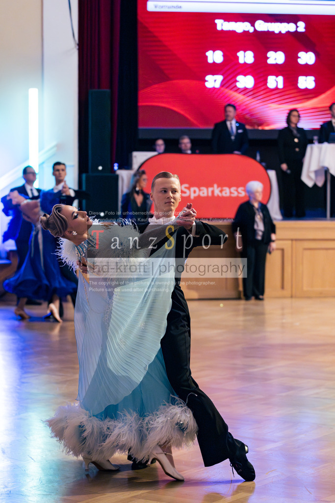 20251129_DM-HGS-S-Std_09024 | Tanzsportbilder, Standardtanz, Lateintanz, WDSF, DTV, LTVB, dancecomp, goc, hessen tanzt, blaues band der spree, walzer, tango, wiener walzer, slowfox, quickstepp, samba, rumba, cha-cha-cha, paso doble. jive, hd-kroft photography, turniertanzsport