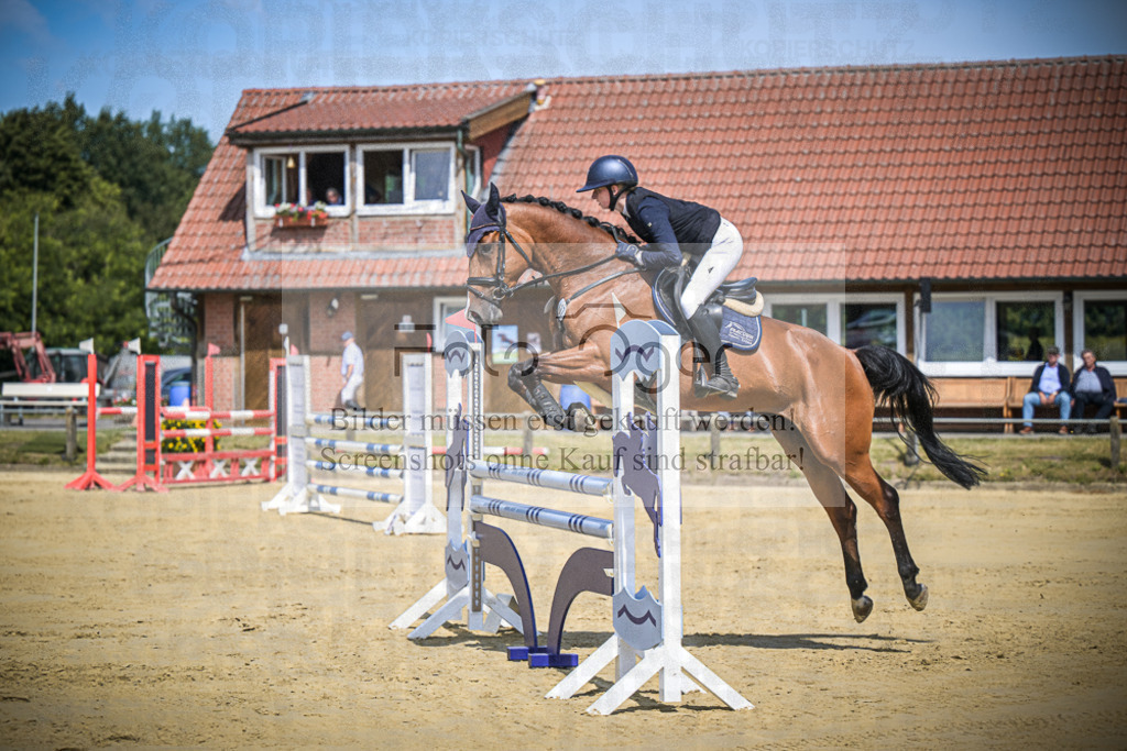 DOS_7443 | Entdecke hochwertige Reitturnierfotos von Foto Oger. Professionell, emotional und authentisch – jetzt Lieblingsmomente im Shop bestellen.Deutschlandweite Turnierfotografie. - Realisiert mit Pictrs.com