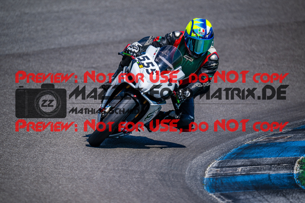 MaZZes_FotoMatrix_240520_6007705_4523 | GELB