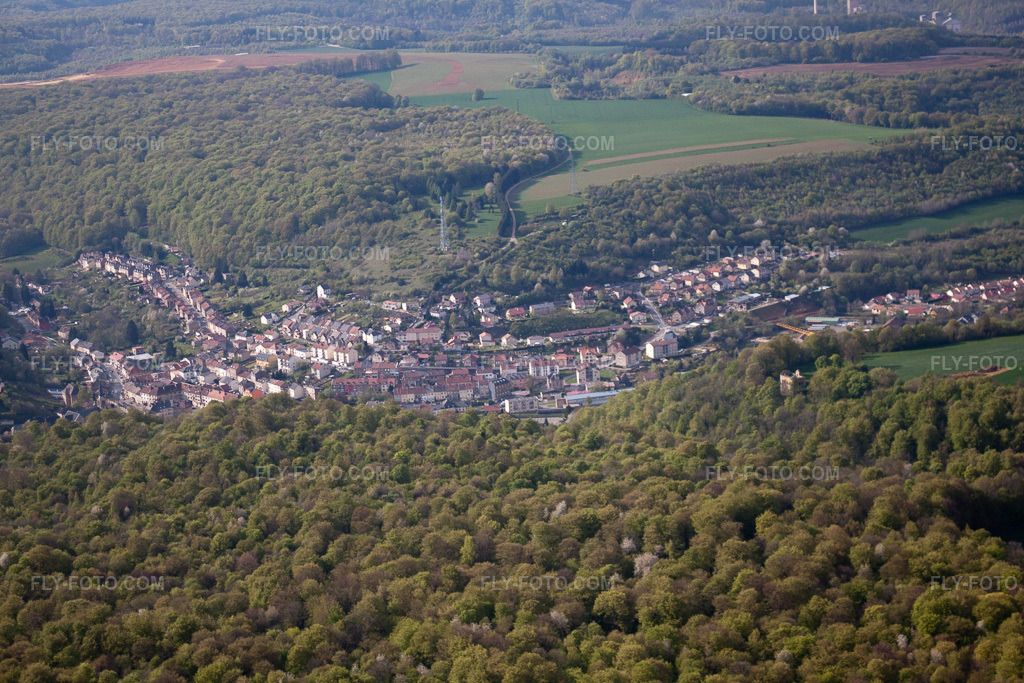 Aerial view: View of the town in Ottange in the state Moselle, France.Photo: IMG_39713.jpg taken on 04/16/2011 by Werner Riehm/FLY-FOTO.comResolution of the original: 4752 x 3168 px